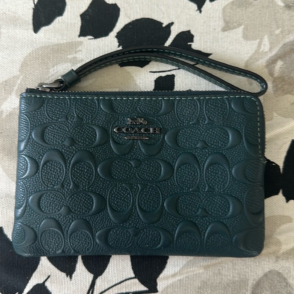 Coach Corner Zip Wristlet